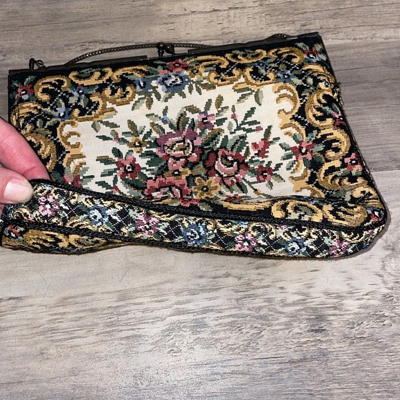 Vintage women’s purse clutch Floral Embroidered tapestry kiss clasp snake chain - Picture 5 of 9